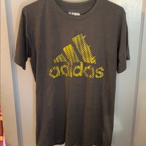 Adidas T-Shirt